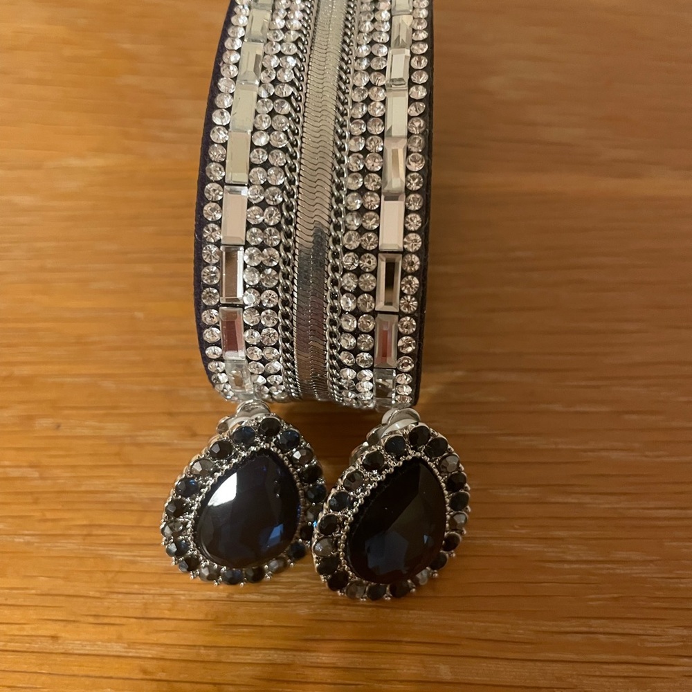 Clip on earrings and snap-on bracelet